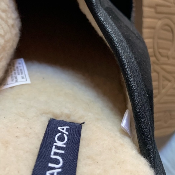 Like new men’s size 13 Nautical slippers - Picture 6 of 9